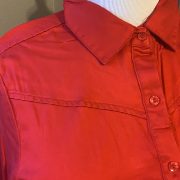 REBA Rodeo Red Layered Button Down Top - Picture 5 of 16